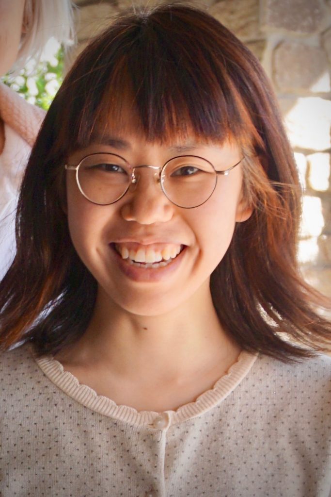 岡本　旬子さんの顔写真
